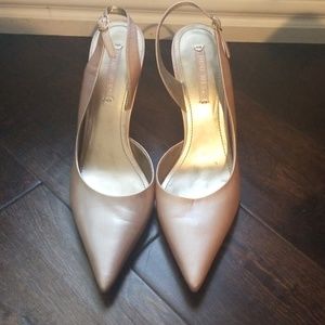 Nine West pointed heal